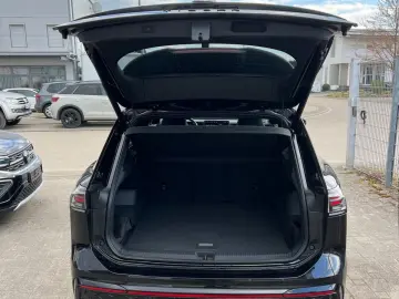 Tiguan TDI-4Mo-R Line-360Kam-Pan