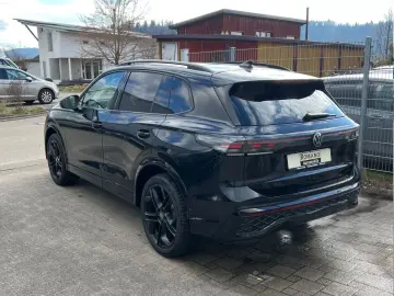 Tiguan TDI-4Mo-R Line-360Kam-Pan