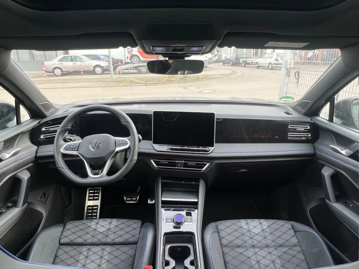 Tiguan TDI-4Mo-R Line-360Kam-Pan