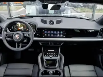Porsche Cayenne E-Hybrid Coupe*BOSE*AZV*PANO