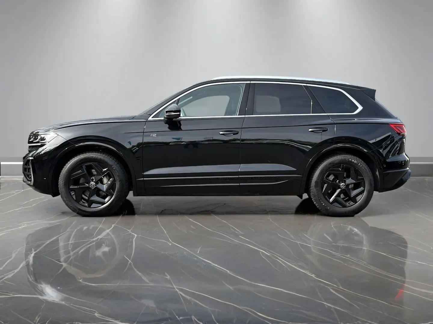 Touareg R-Line 3.0TDI +LUFT+AHK+KAMERA+ASSISTS+
