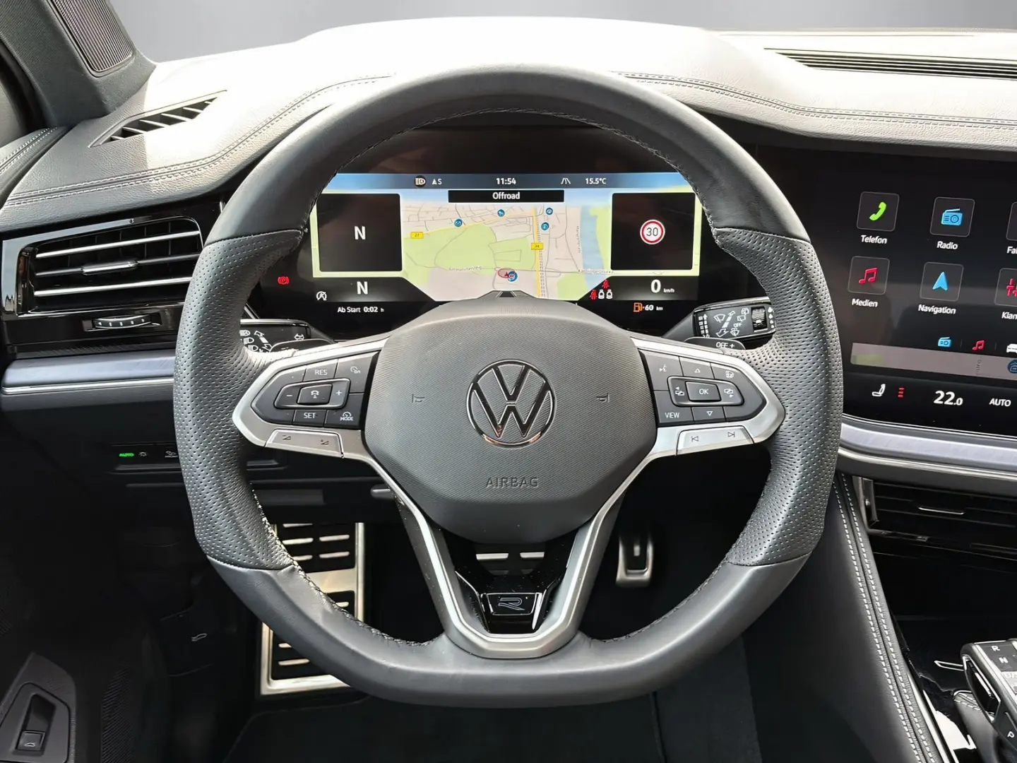 Touareg R-Line 3.0TDI +LUFT+AHK+KAMERA+ASSISTS+