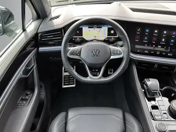 Touareg R-Line 3.0TDI +LUFT+AHK+KAMERA+ASSISTS+