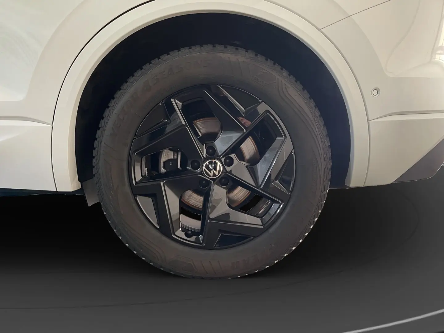 Touareg 3.0 V6 TDI 4M R-Line AHK Matrix LM 19