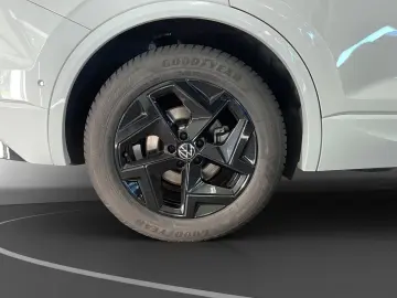 Touareg 3.0 V6 TDI 4M R-Line AHK Matrix LM 19