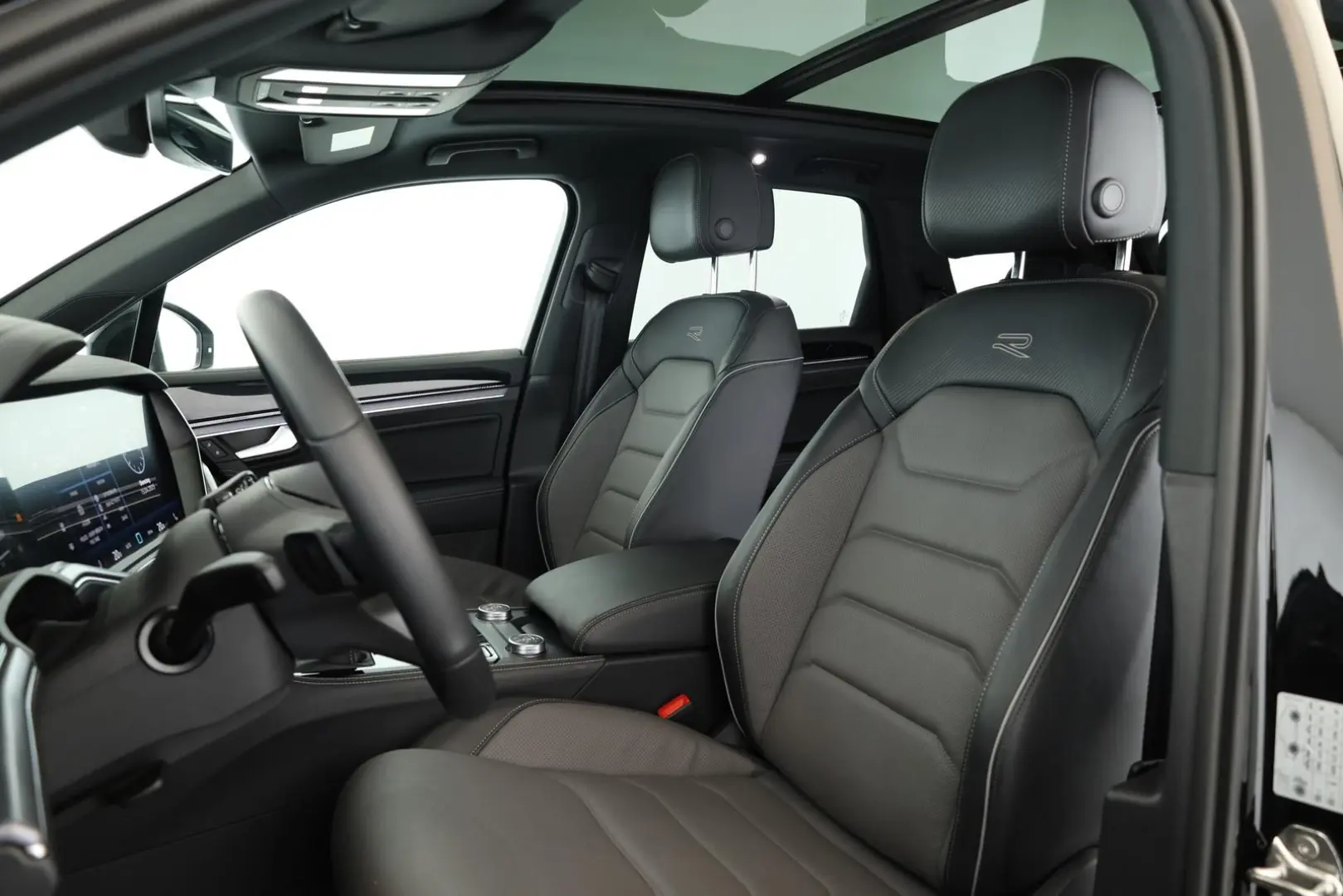 Touareg 3.0 TDI 4M R-Line Leder Pano DCC 22