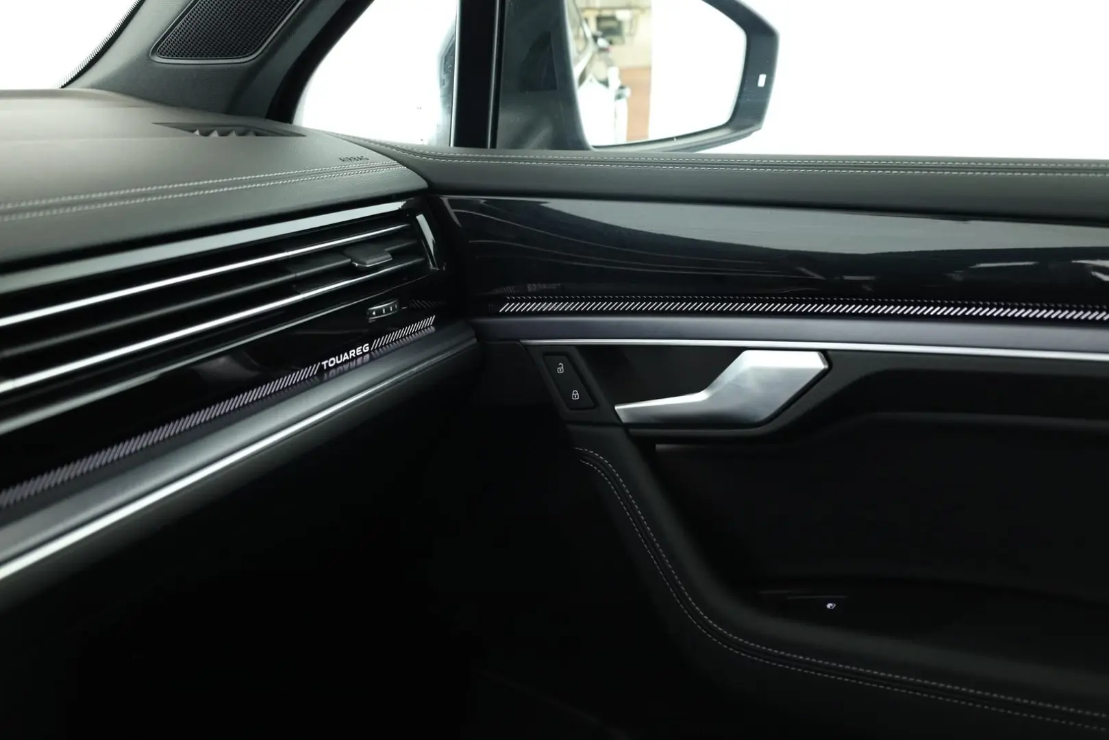 Touareg 3.0 TDI 4M R-Line Leder Pano DCC 22