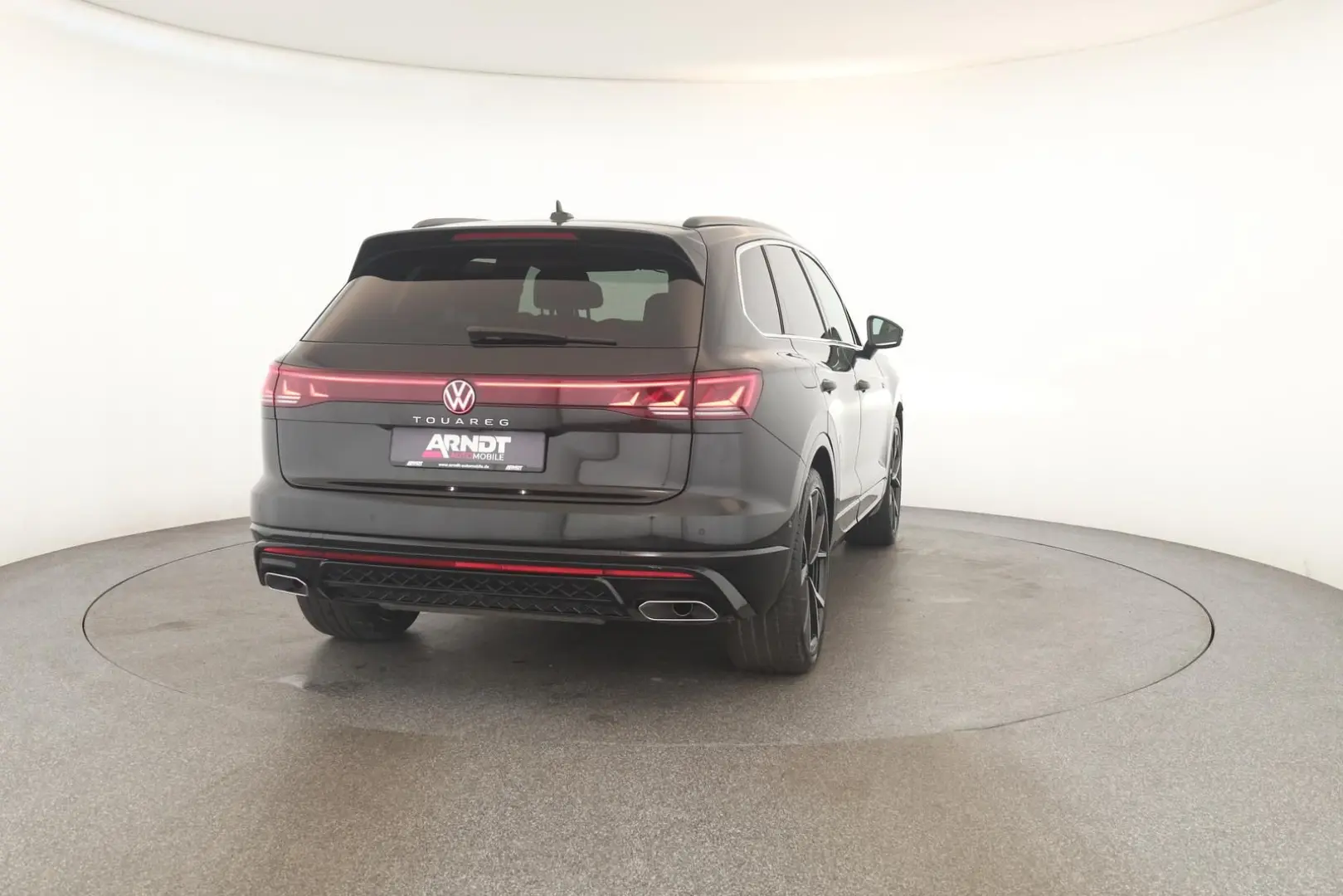 Touareg 3.0 TDI 4M R-Line Leder Pano DCC 22