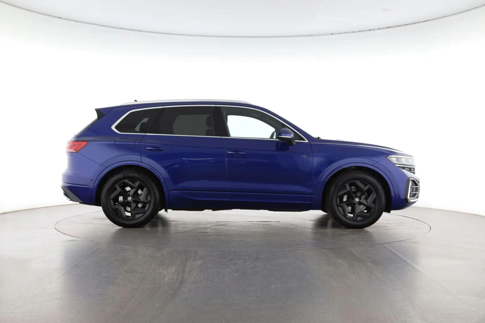 Touareg 3.0 TDI 4MOTION R-Line | LUFT | AHK |