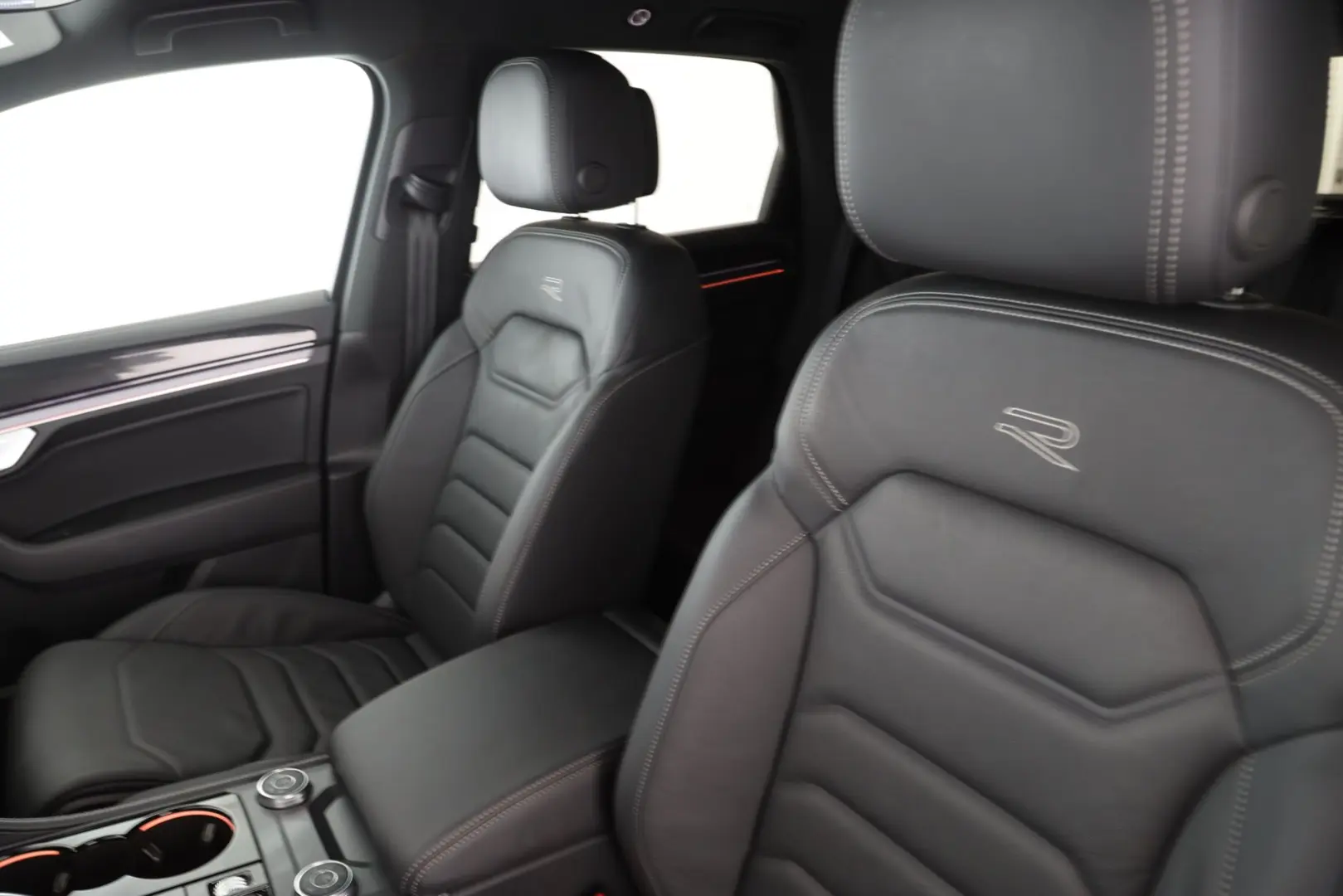 Touareg 3.0 TDI 4MOTION R-Line | LUFT | AHK |