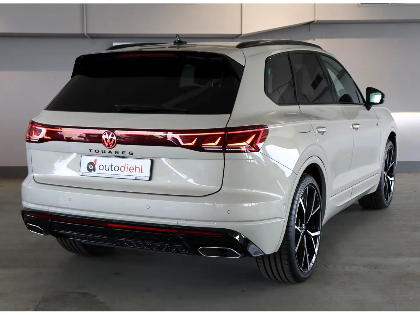Touareg 3.0 TDI 4M R-Line*Black Style*Standhzg