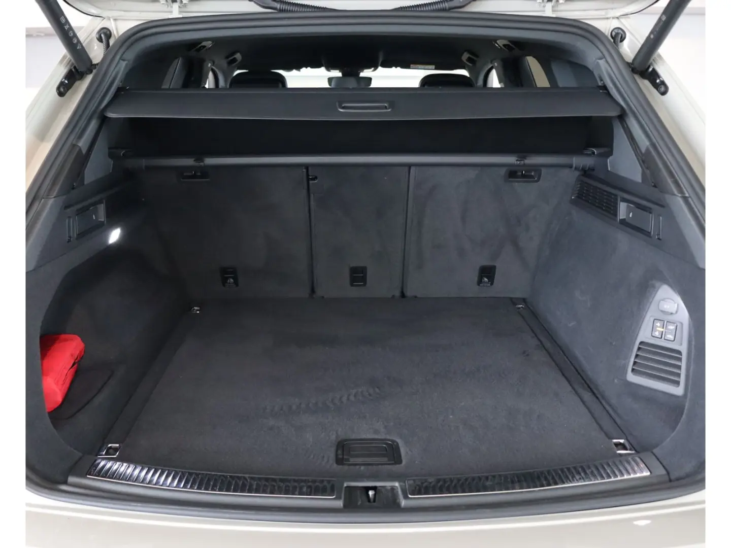 Touareg 3.0 TDI 4M R-Line*Black Style*Standhzg