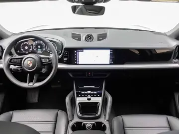 Porsche Cayenne E-Hybrid Coupe