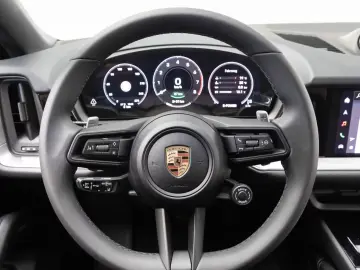 Porsche Cayenne E-Hybrid Coupe