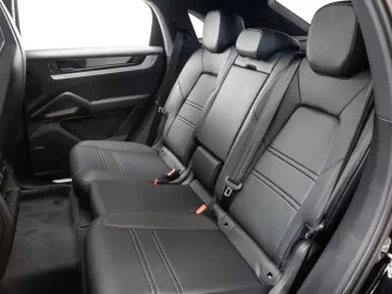 Porsche Cayenne E-Hybrid Coupe