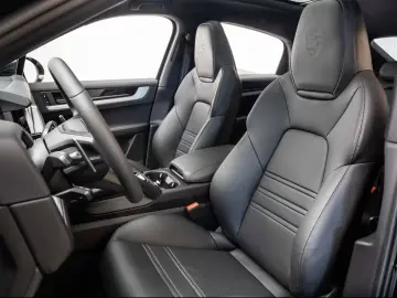 Porsche Cayenne E-Hybrid Coupe