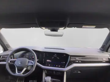 Touareg 3.0 TDI DSG 4M R-LINE NP116 LM22 STHZG D