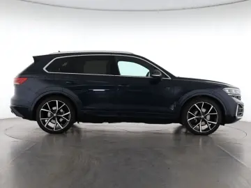 Touareg 3.0 TDI DSG 4MOTION R-Line | PANO | AHK