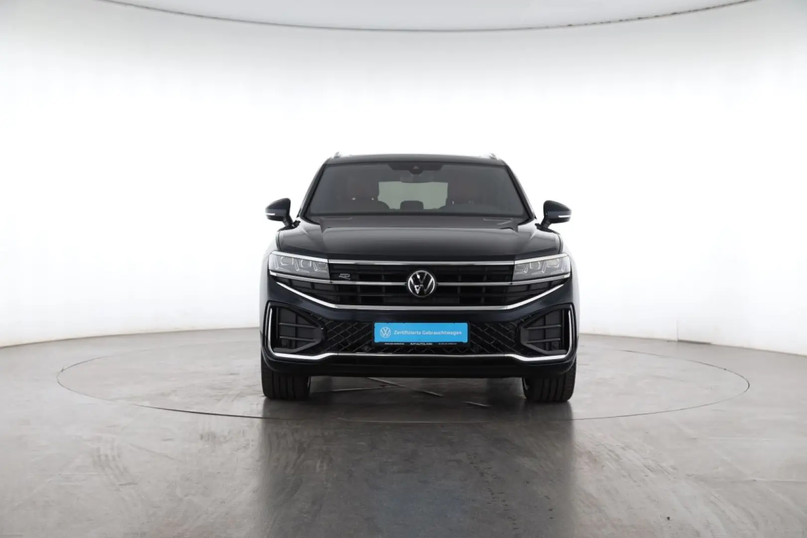 Touareg 3.0 TDI DSG 4MOTION R-Line | PANO | AHK