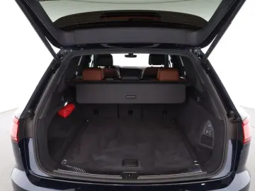 Touareg 3.0 TDI DSG 4MOTION R-Line | PANO | AHK