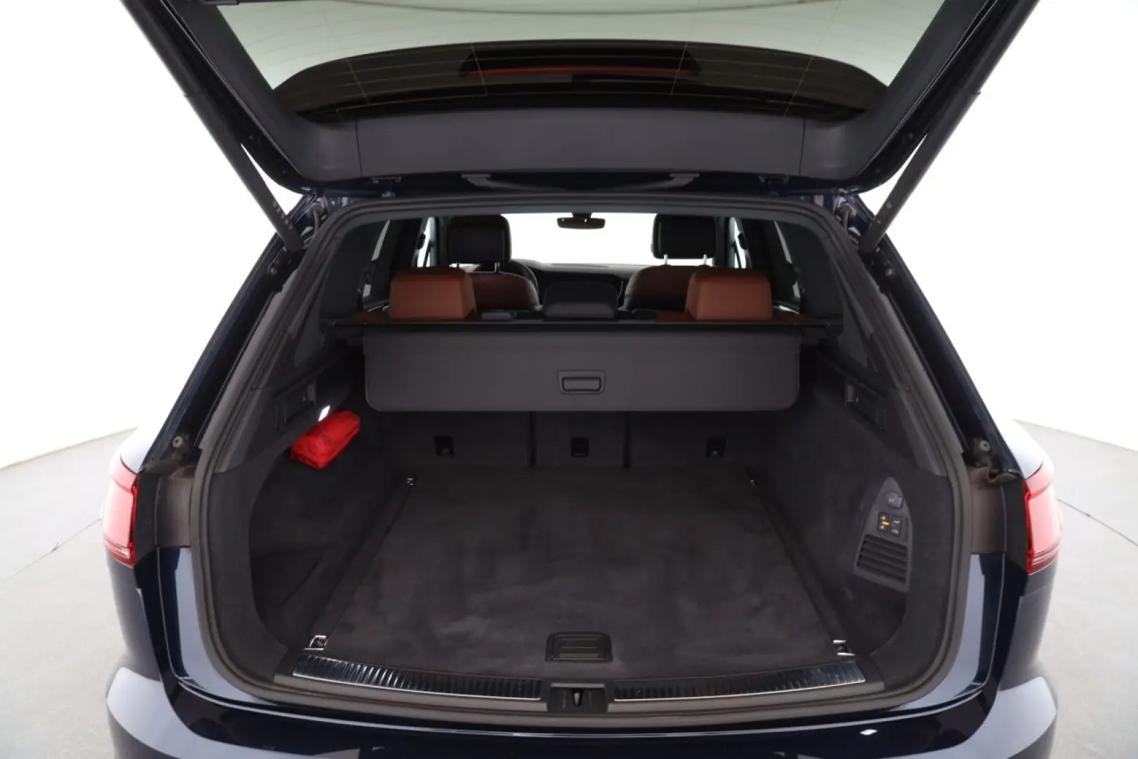 Touareg 3.0 TDI DSG 4MOTION R-Line | PANO | AHK