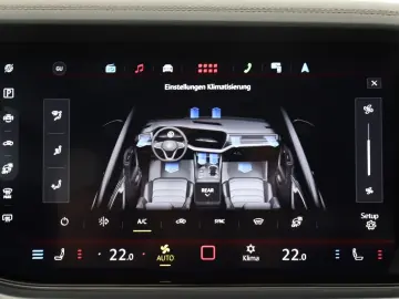 Touareg 3.0 TDI DSG 4MOTION R-Line | PANO | AHK