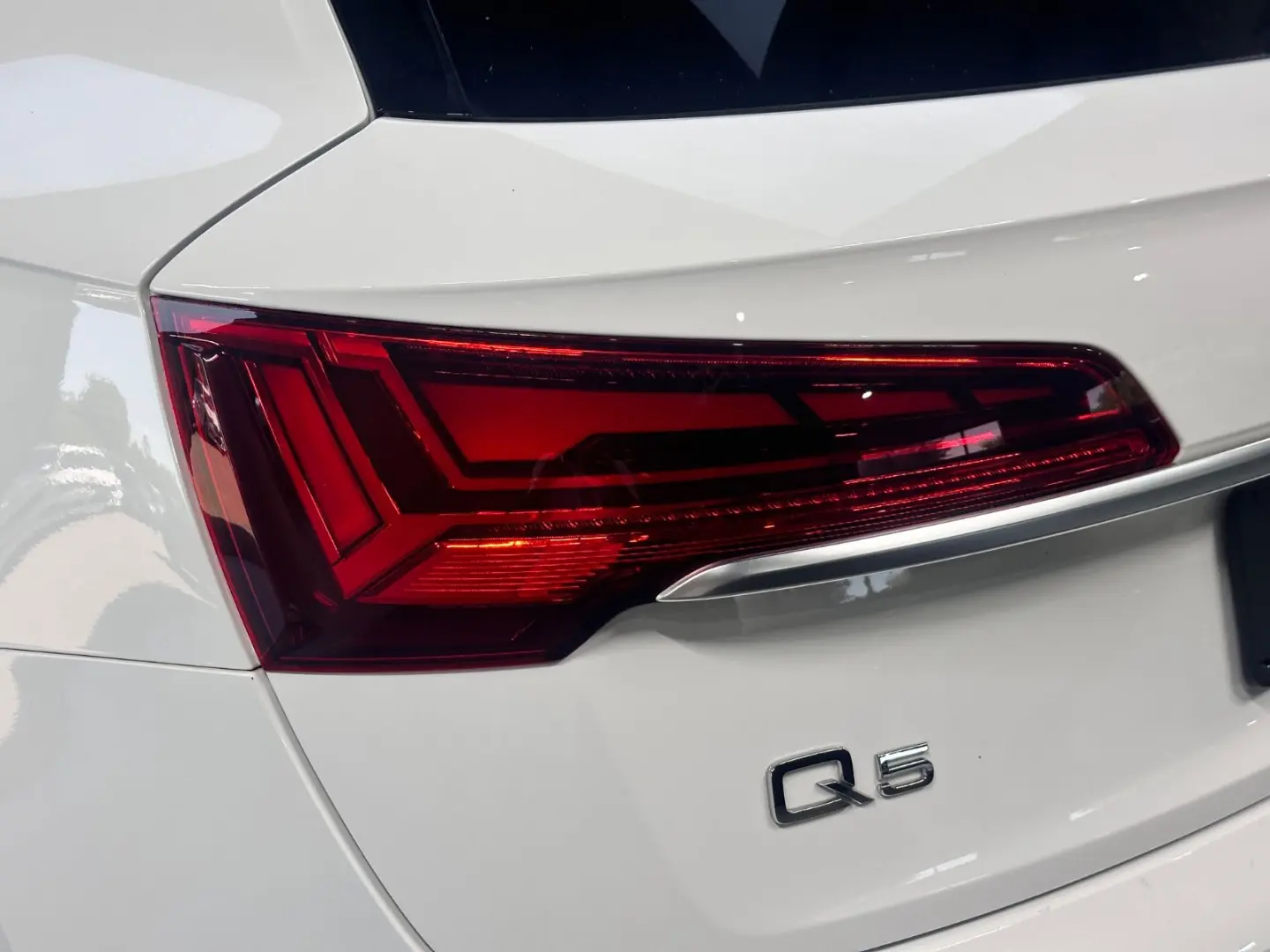 Q5 50 TFSIe quattro S tronic+STANDH+NAVI+PANO+