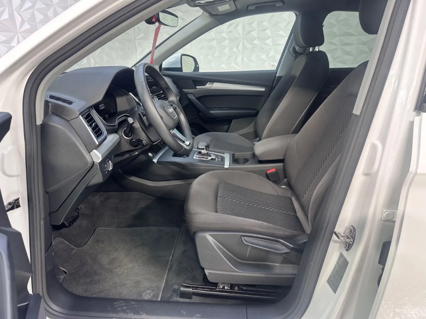 Q5 50 TFSIe quattro S tronic+STANDH+NAVI+PANO+