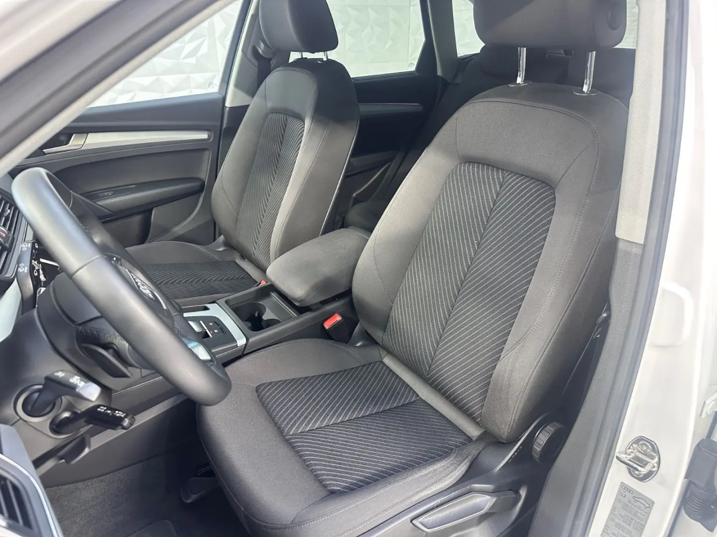 Q5 50 TFSIe quattro S tronic+STANDH+NAVI+PANO+