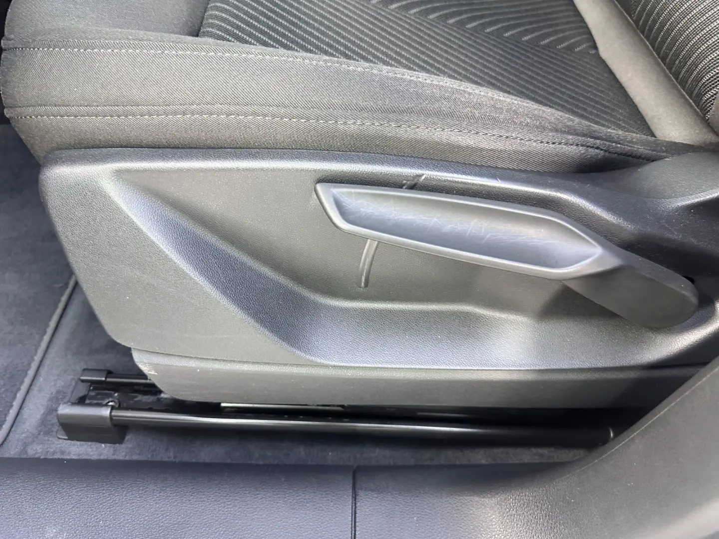Q5 50 TFSIe quattro S tronic+STANDH+NAVI+PANO+