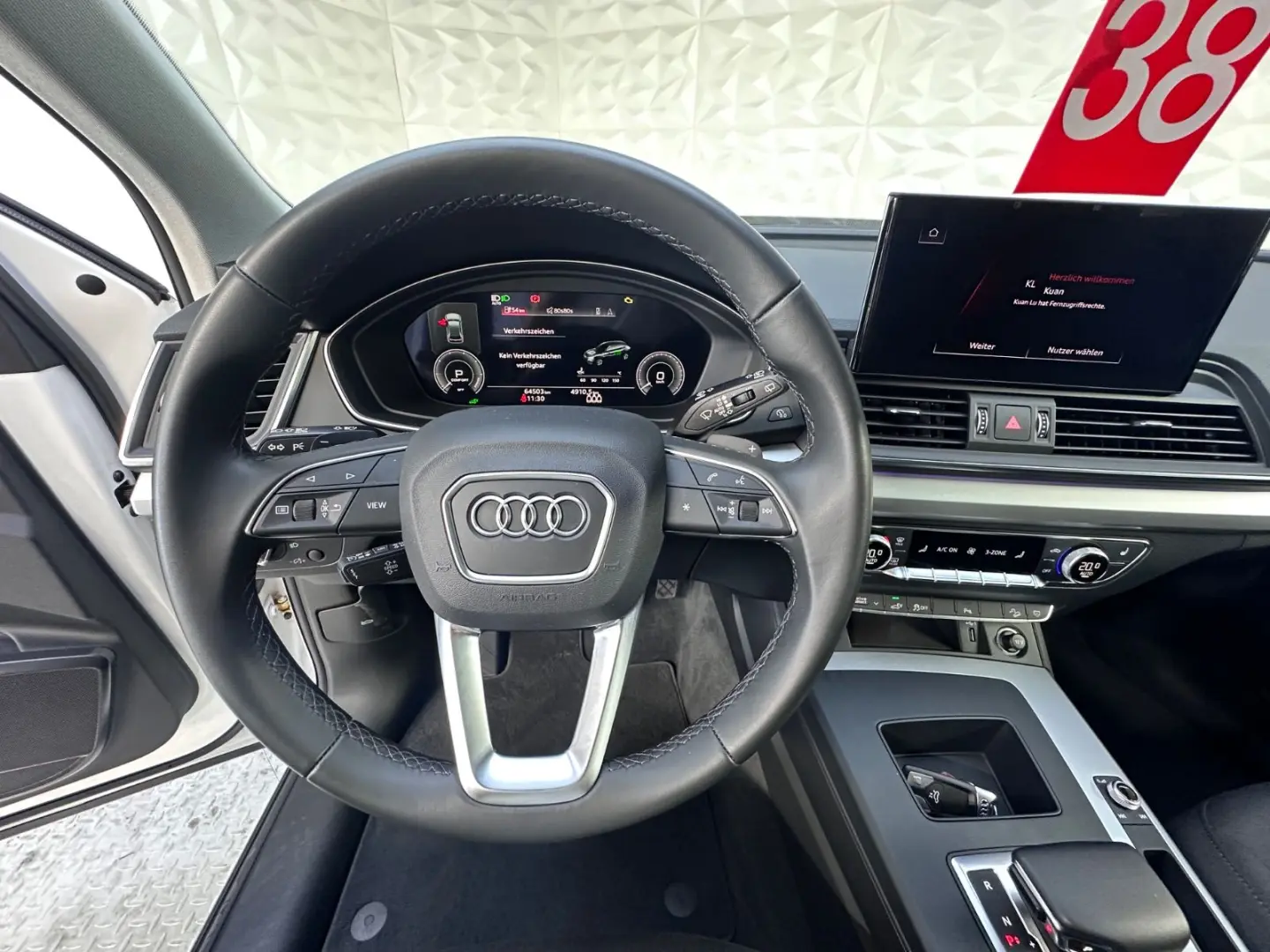 Q5 50 TFSIe quattro S tronic+STANDH+NAVI+PANO+