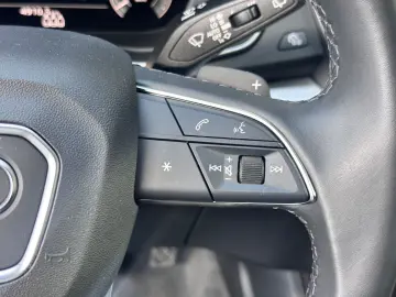 Q5 50 TFSIe quattro S tronic+STANDH+NAVI+PANO+