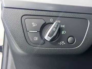 Q5 50 TFSIe quattro S tronic+STANDH+NAVI+PANO+