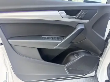 Q5 50 TFSIe quattro S tronic+STANDH+NAVI+PANO+