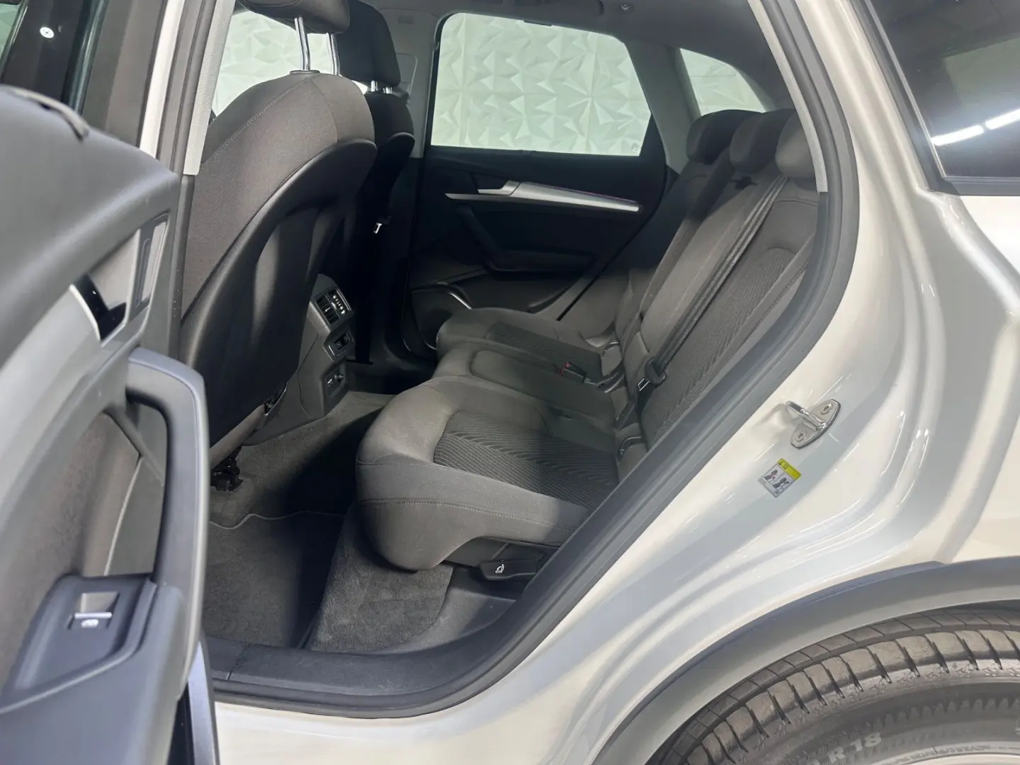 Q5 50 TFSIe quattro S tronic+STANDH+NAVI+PANO+