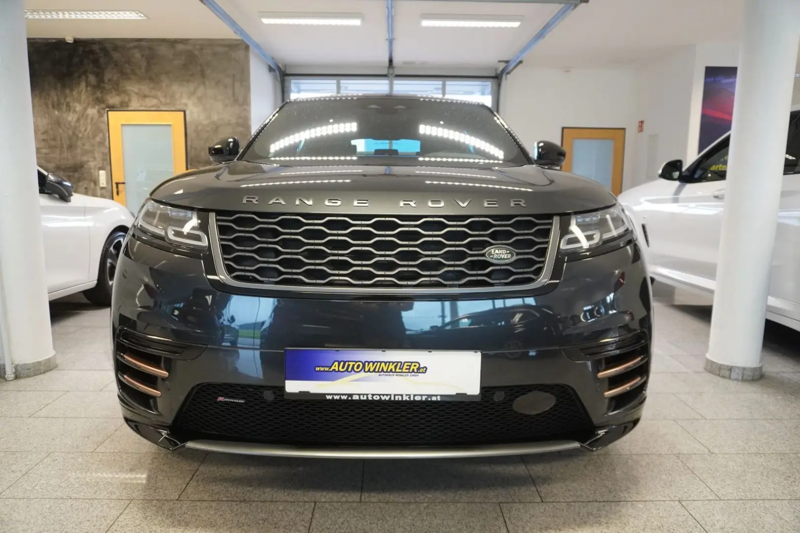 Range Rover Velar D200 R-DYNAMIC SE 4WD Aut. Pan