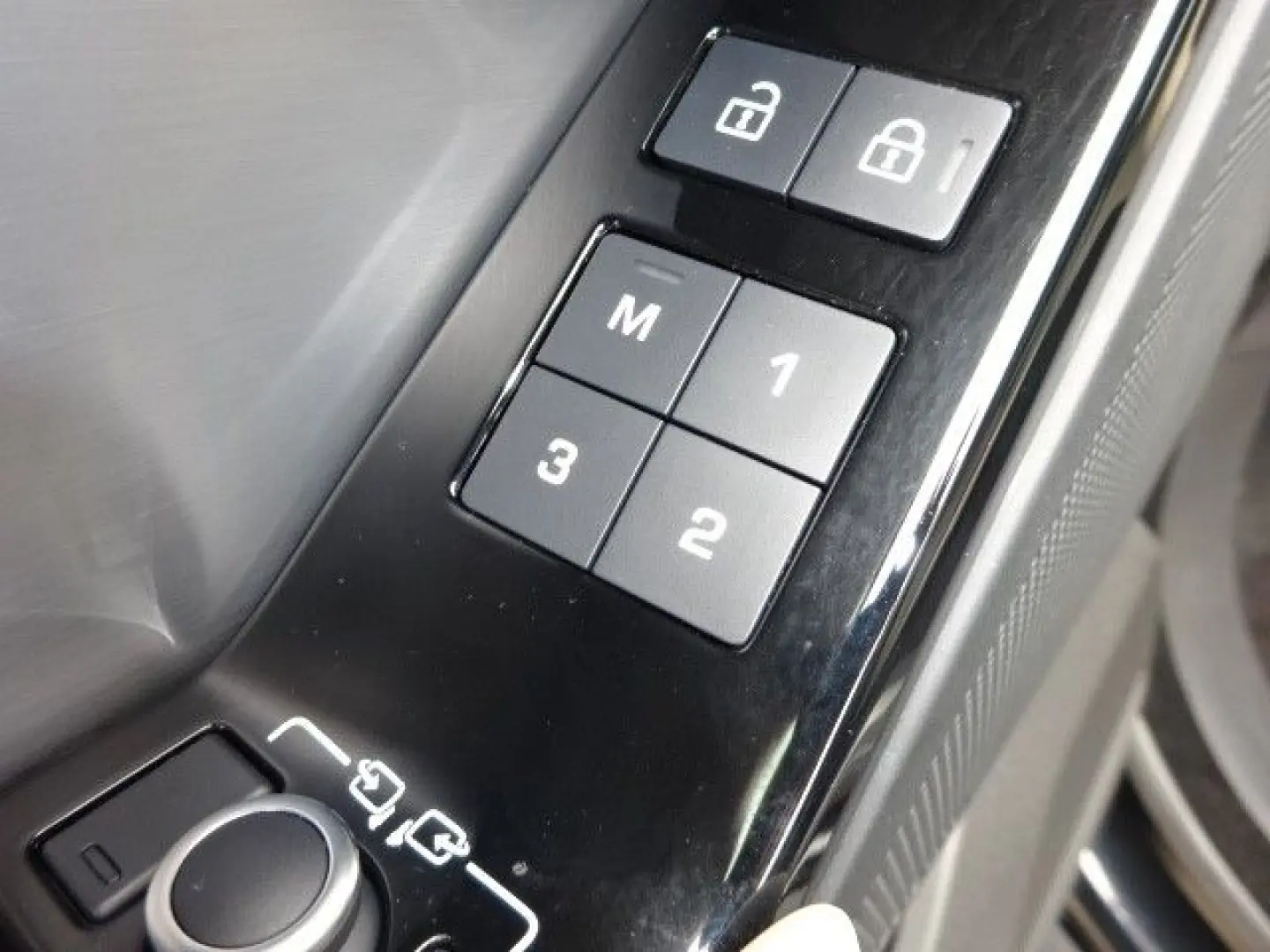 Range Rover Velar R-Dynamic SE 22-Zoll Panorama