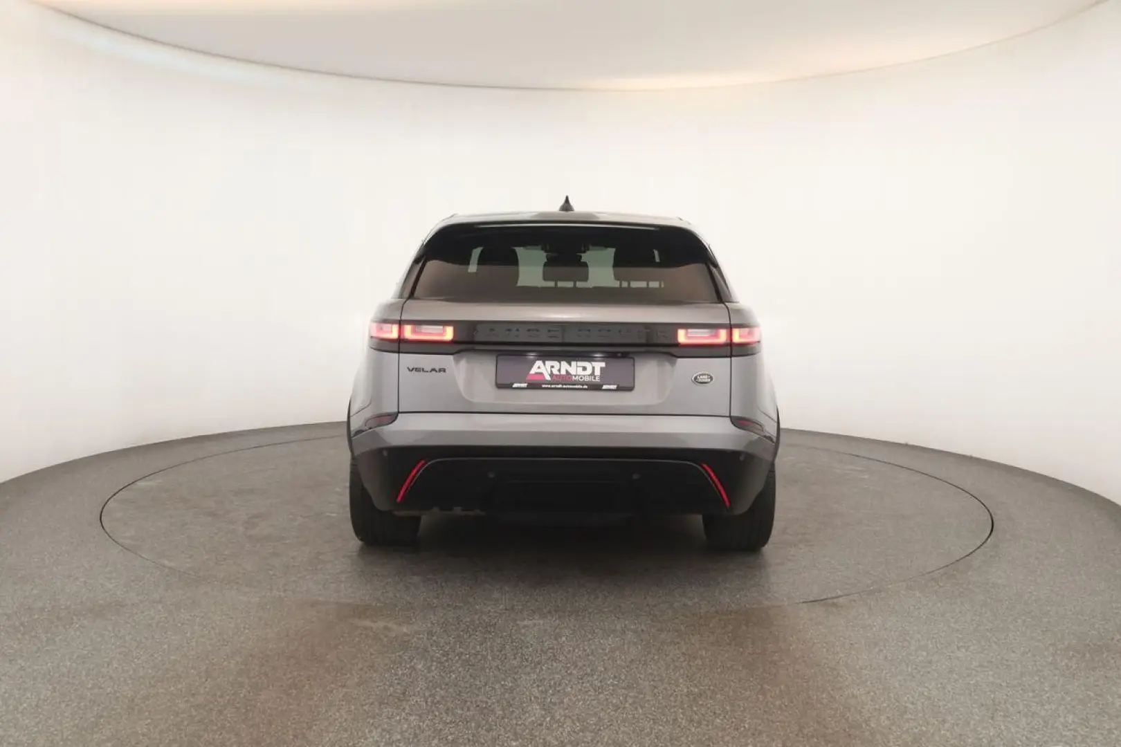 Range Rover Velar D200 AWD R-Dynamic SE Black 22