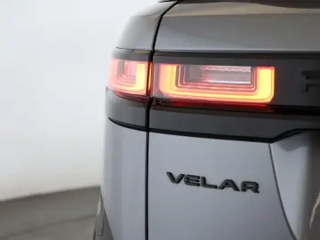 Range Rover Velar D200 AWD R-Dynamic SE Black 22