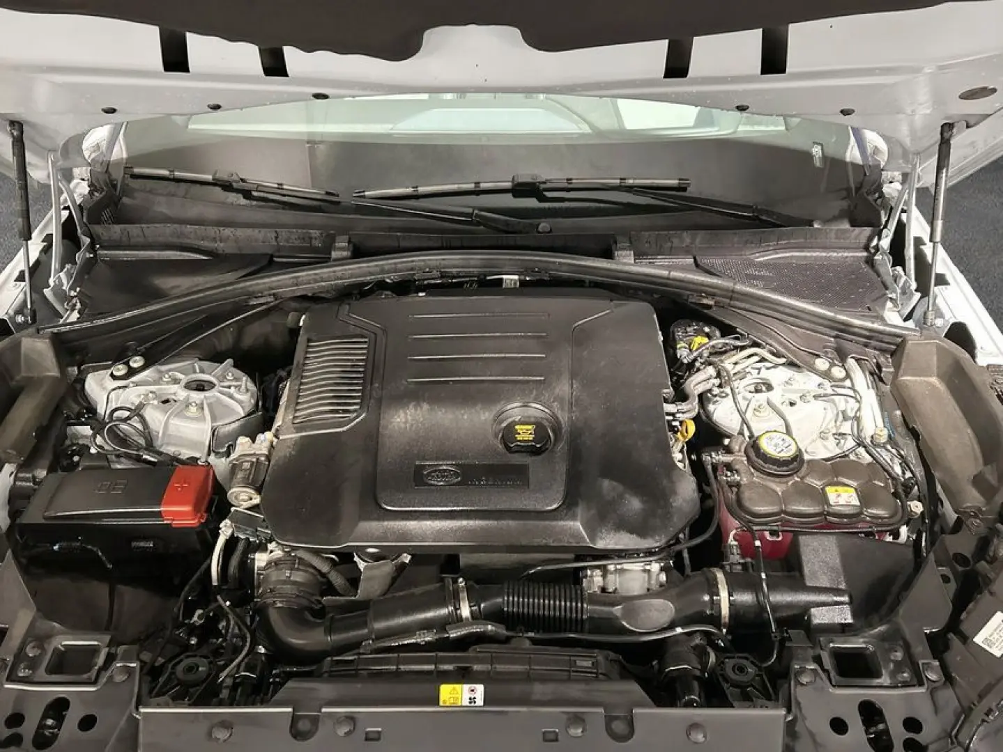 Range Rover Velar D200 Dynamic SE