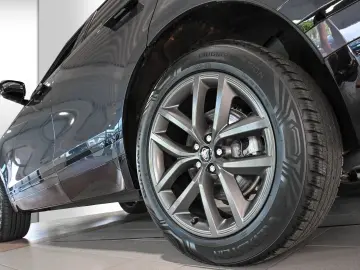 RANGE ROVER VELAR R-DYNAMIC-AHK*ACC*Navi* Kamera