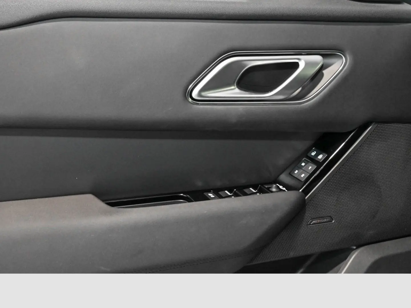 RANGE ROVER VELAR R-DYNAMIC-AHK*ACC*Navi* Kamera