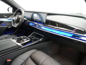 740d xDrive Limousine [M Sport, Standhz., Pano]