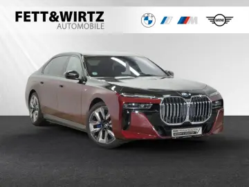 750e xDrive  Two-Tone  M Sport SkyLounge AHK B&W