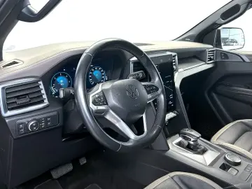 Amarok 3.0TDI V6 AVENTURA °Rollo°Leder°AHK°