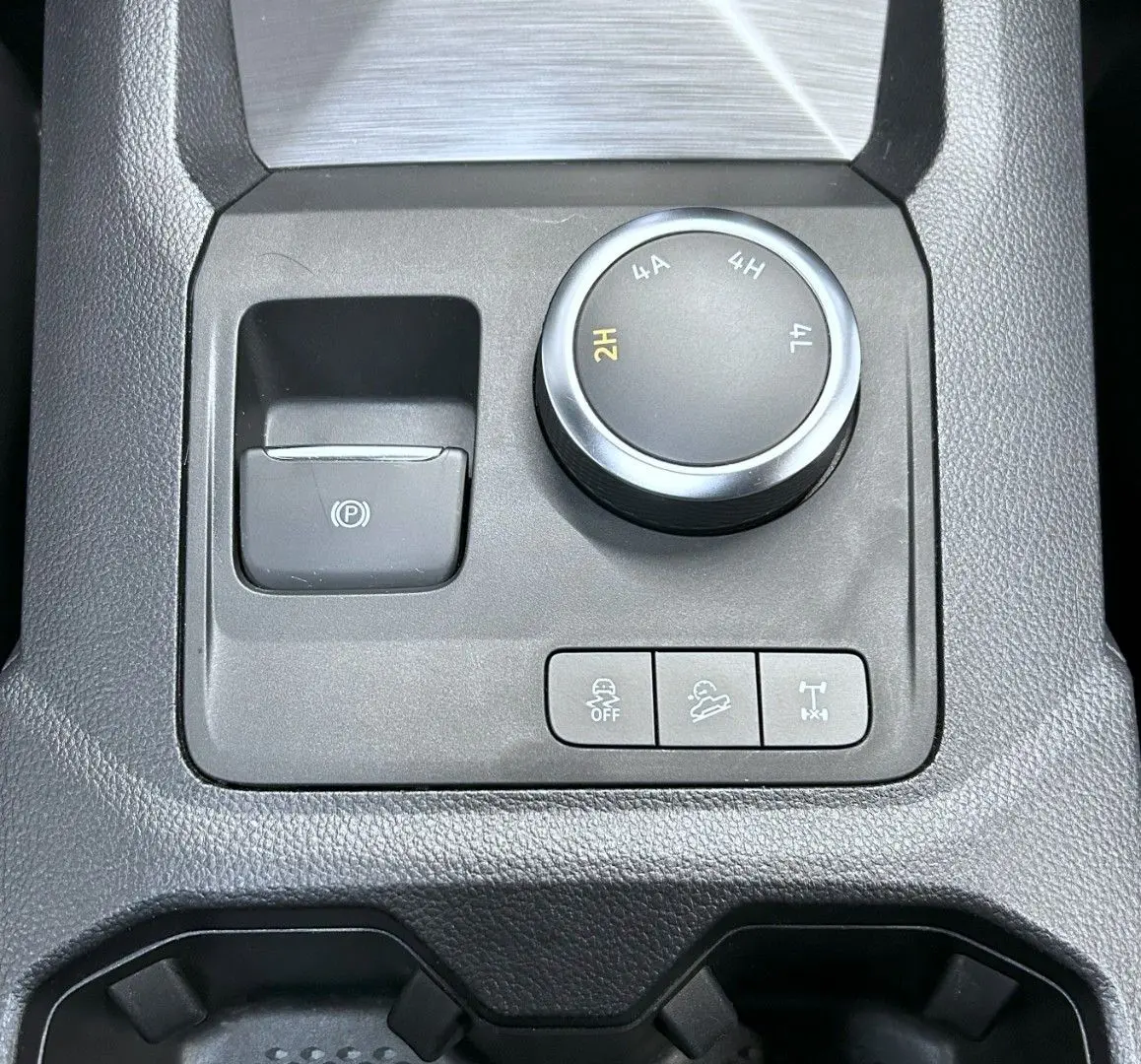 Amarok 3.0TDI V6 AVENTURA °Rollo°Leder°AHK°