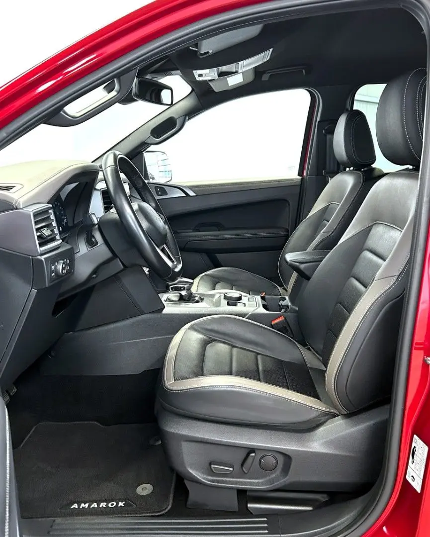 Amarok 3.0TDI V6 AVENTURA °Rollo°Leder°AHK°