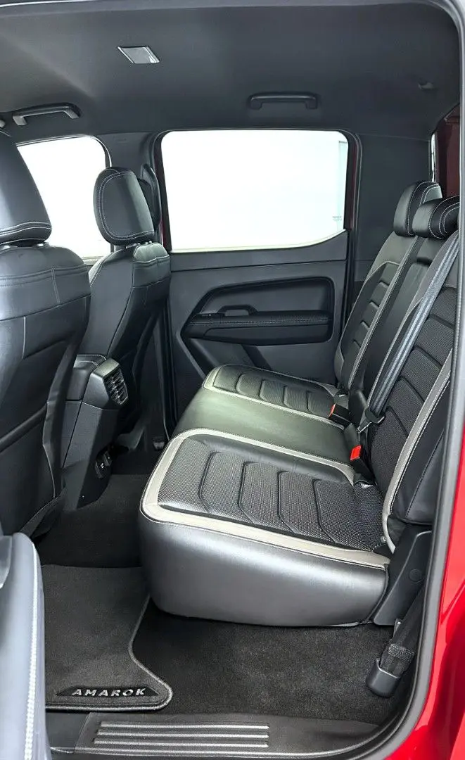 Amarok 3.0TDI V6 AVENTURA °Rollo°Leder°AHK°