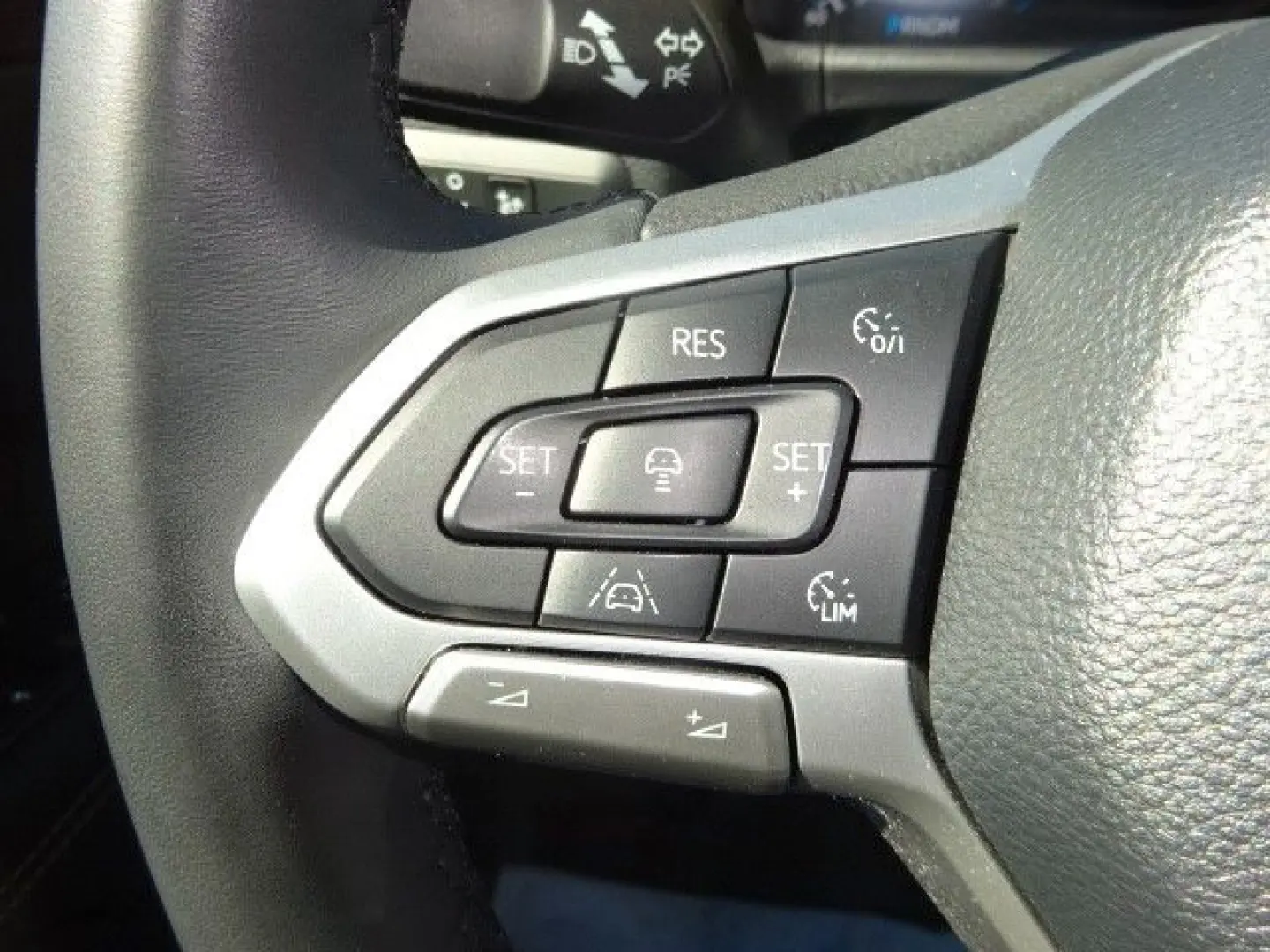 Amarok Doka 241PS Autm. Style 4Motion Standhzg