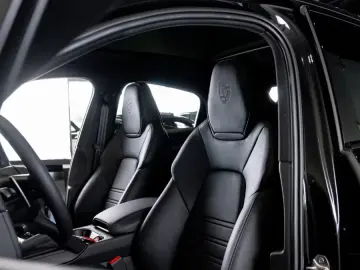 Porsche Cayenne Coupe E-Hybrid SpDes SpAbg LUFT